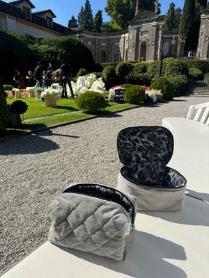 Big gray velvet beauty case