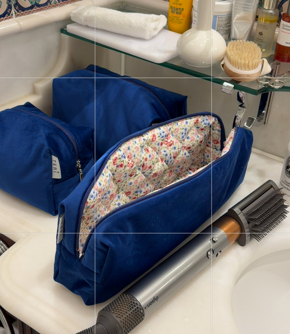 Royal blue velvet case for Dyson Airstrait