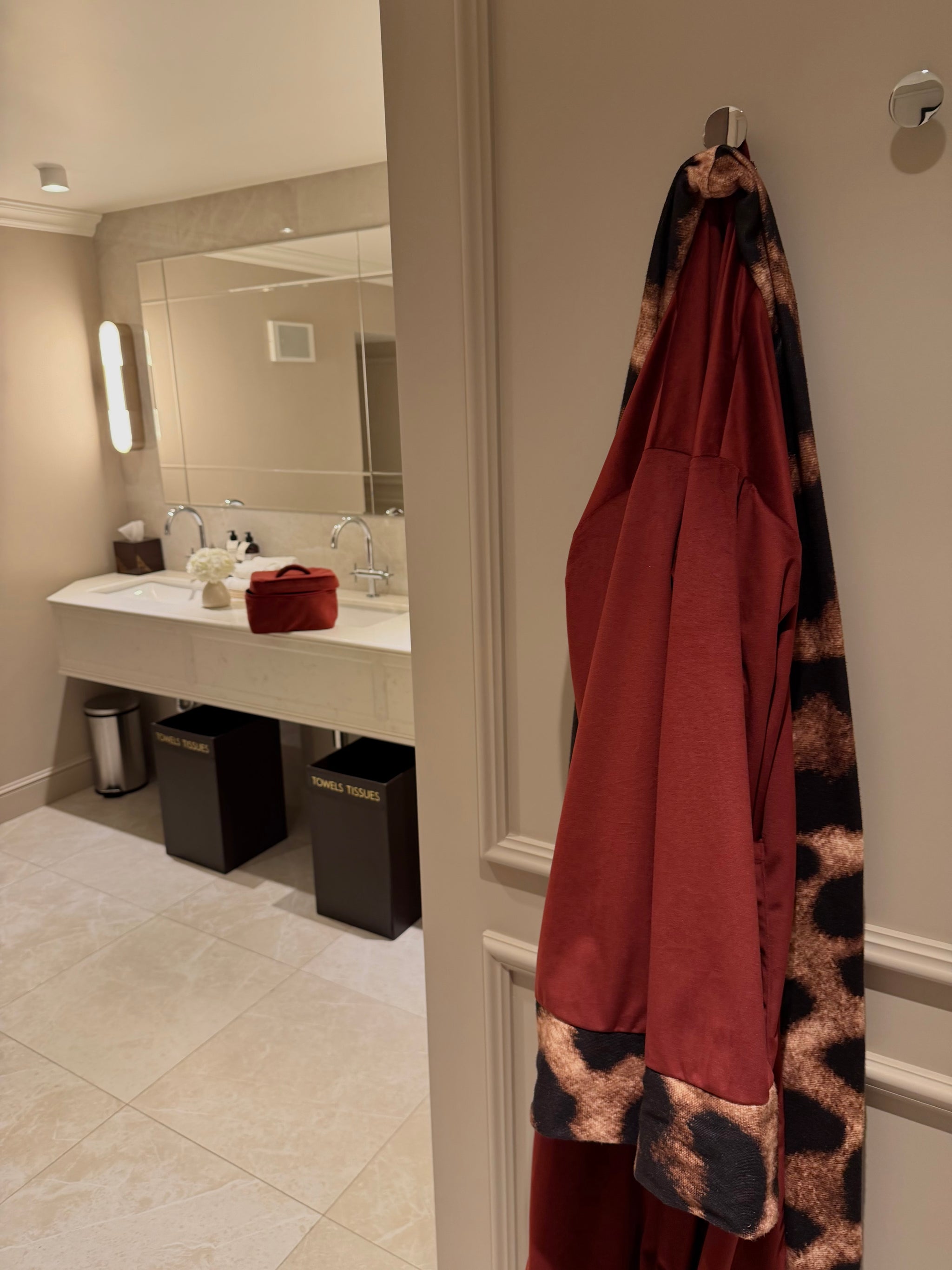 Bordo plišani mantil