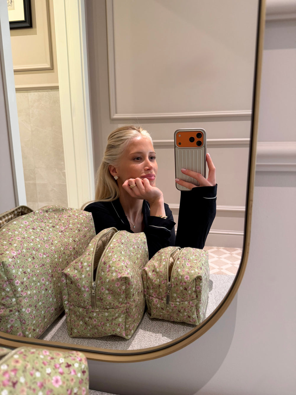 Jumbo green floral vanity bag