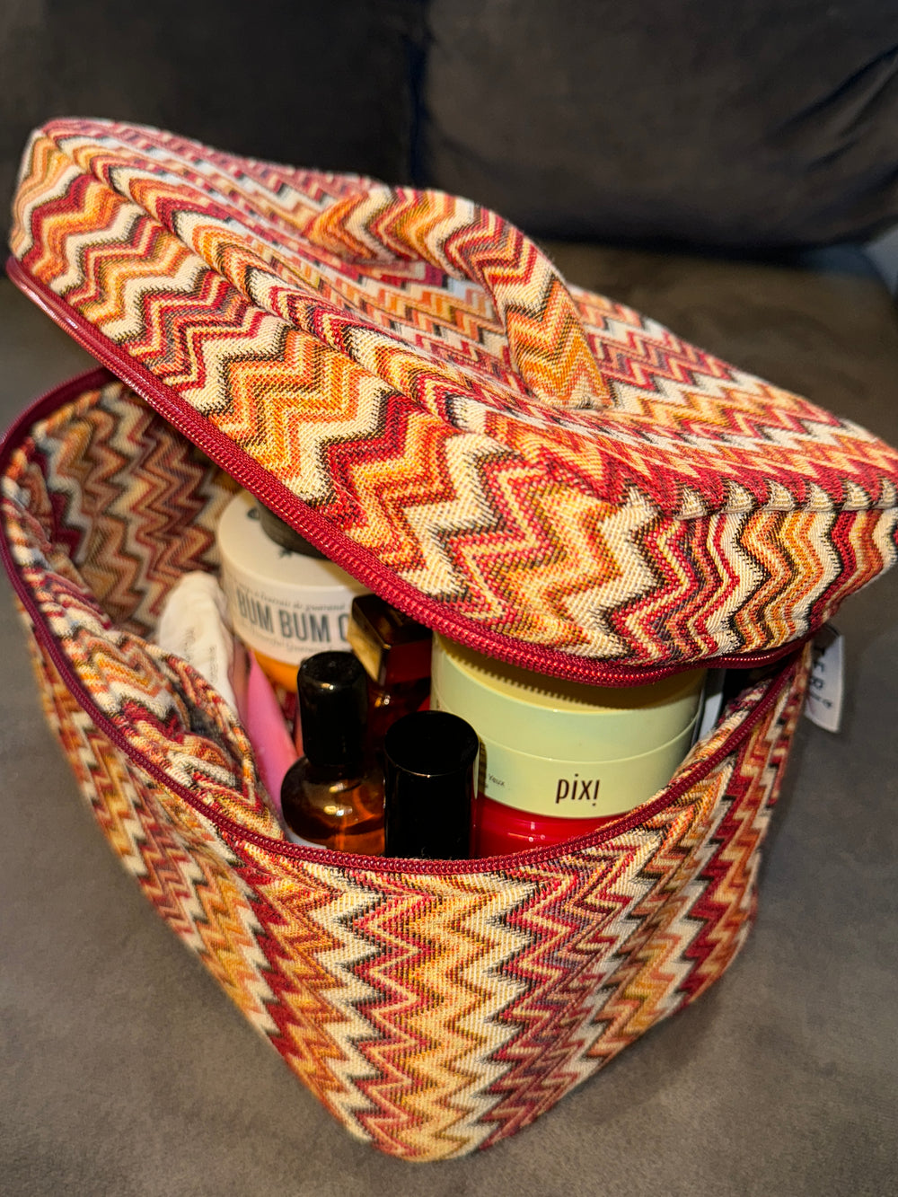 Big red taipei beauty case
