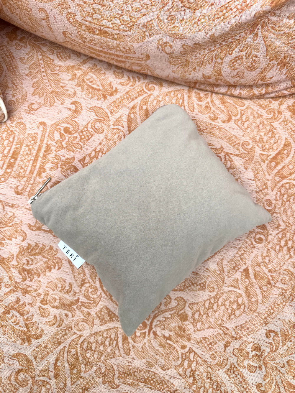 Light beige velvet clutch