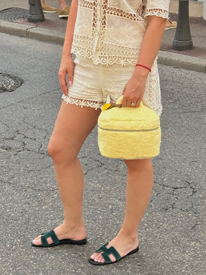 Mini yellow beauty case
