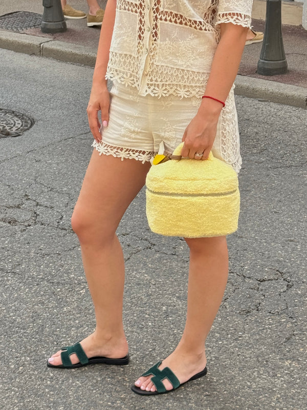 Mini yellow beauty case