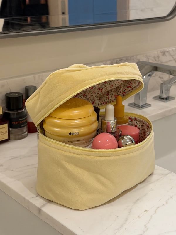 Mini yellow velvet beauty case