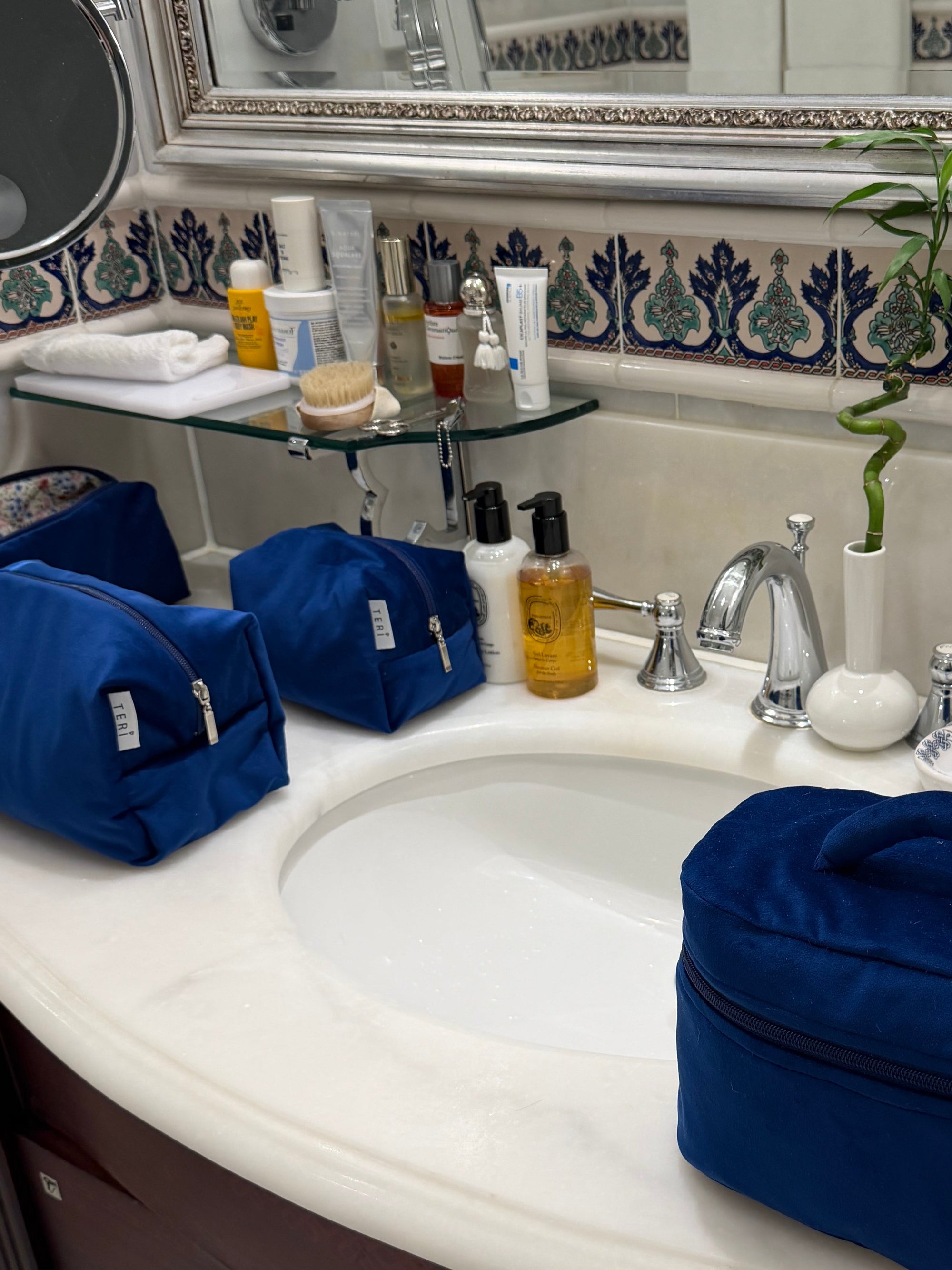 Royal blue neseser