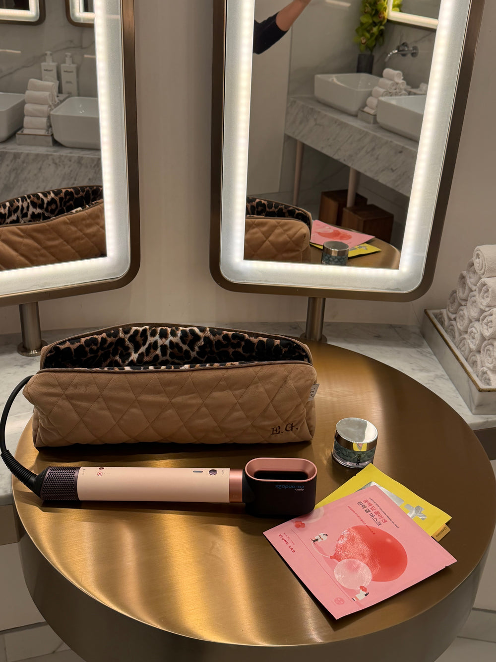 Golden velvet case for Dyson Airstrait