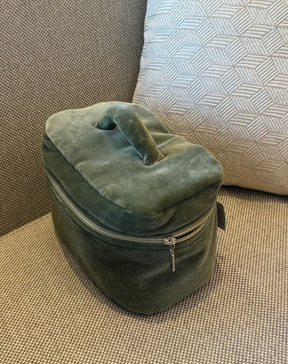 Big sage green beauty case