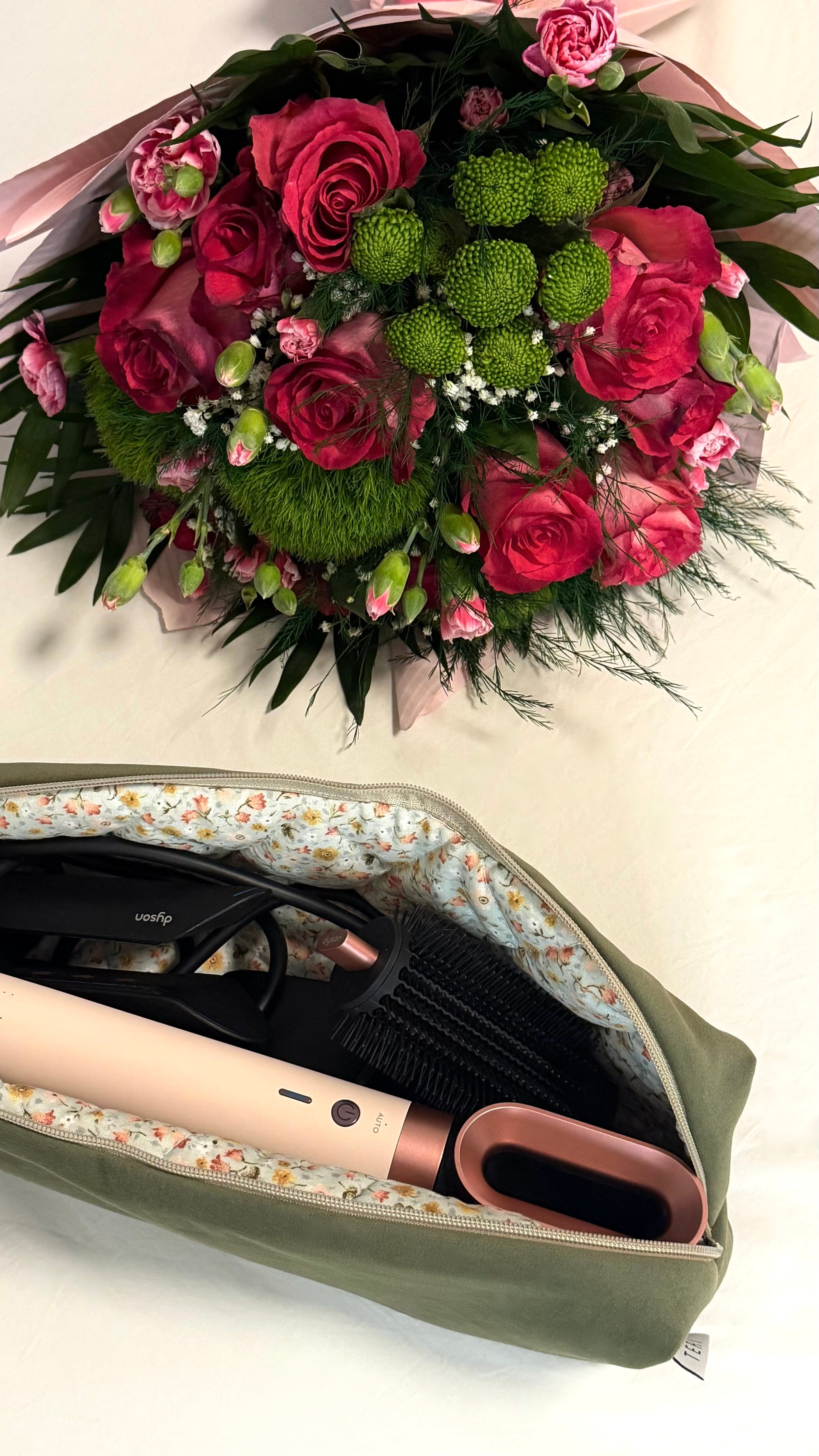 Sage green pliš futrola Dyson Airstrait