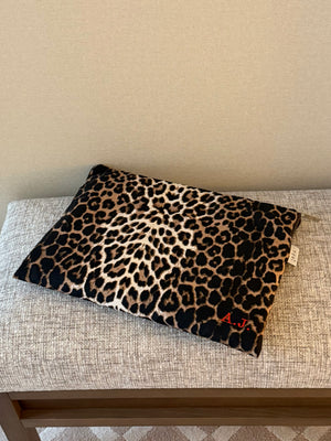 Leopard laptop sleeve 14”