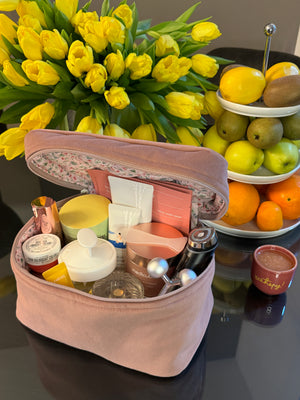 Big soft pink velvet beauty case