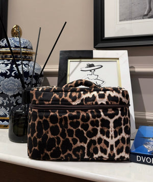 Big leopard beauty case