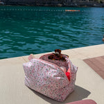 Roze cvetni neseser