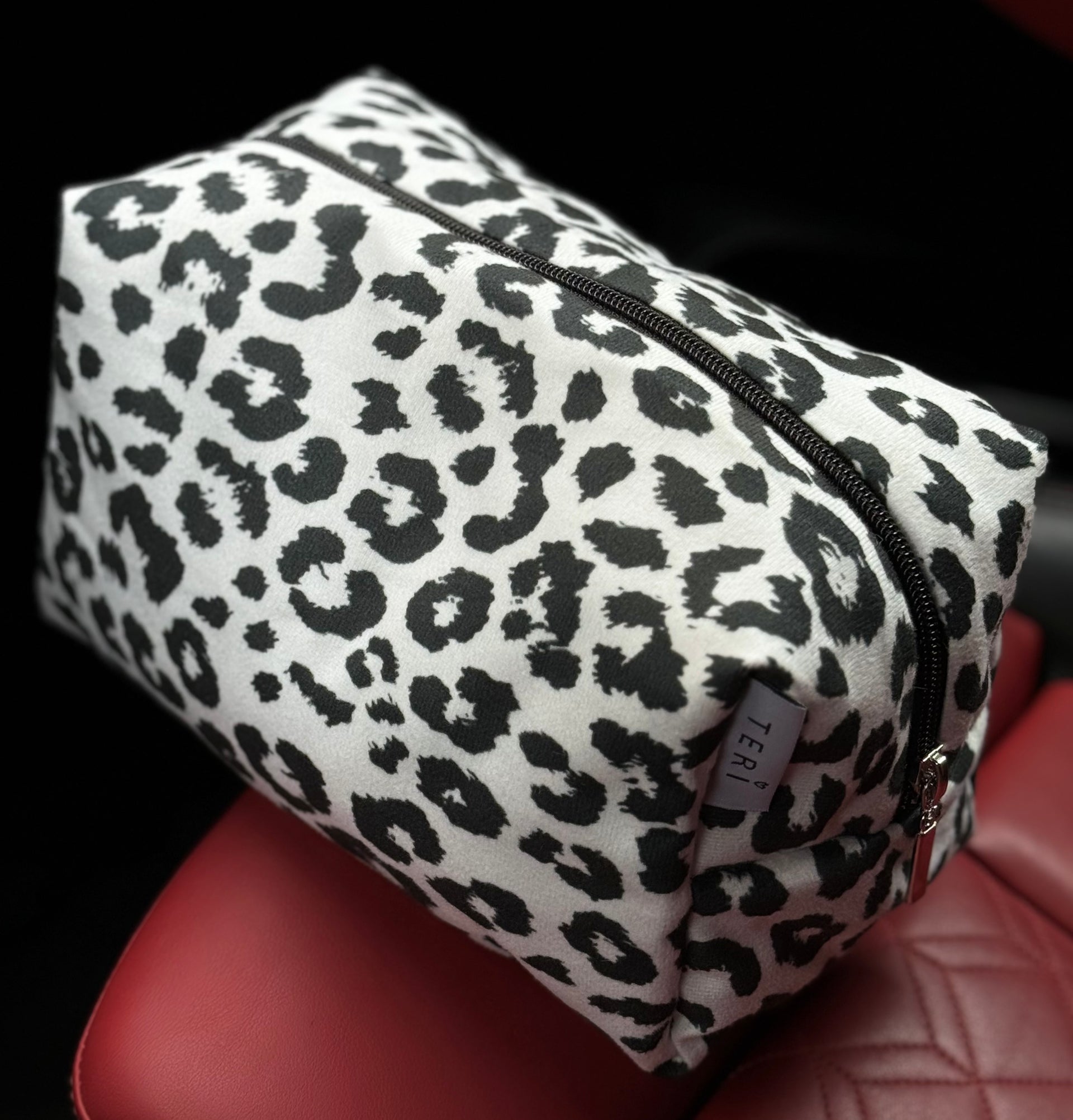Beli leopard neseser