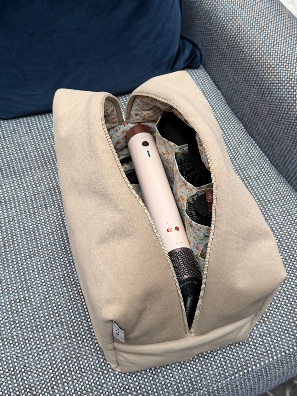 Jumbo light beige vanity bag