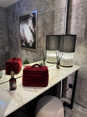 Big burgundy velvet beauty case