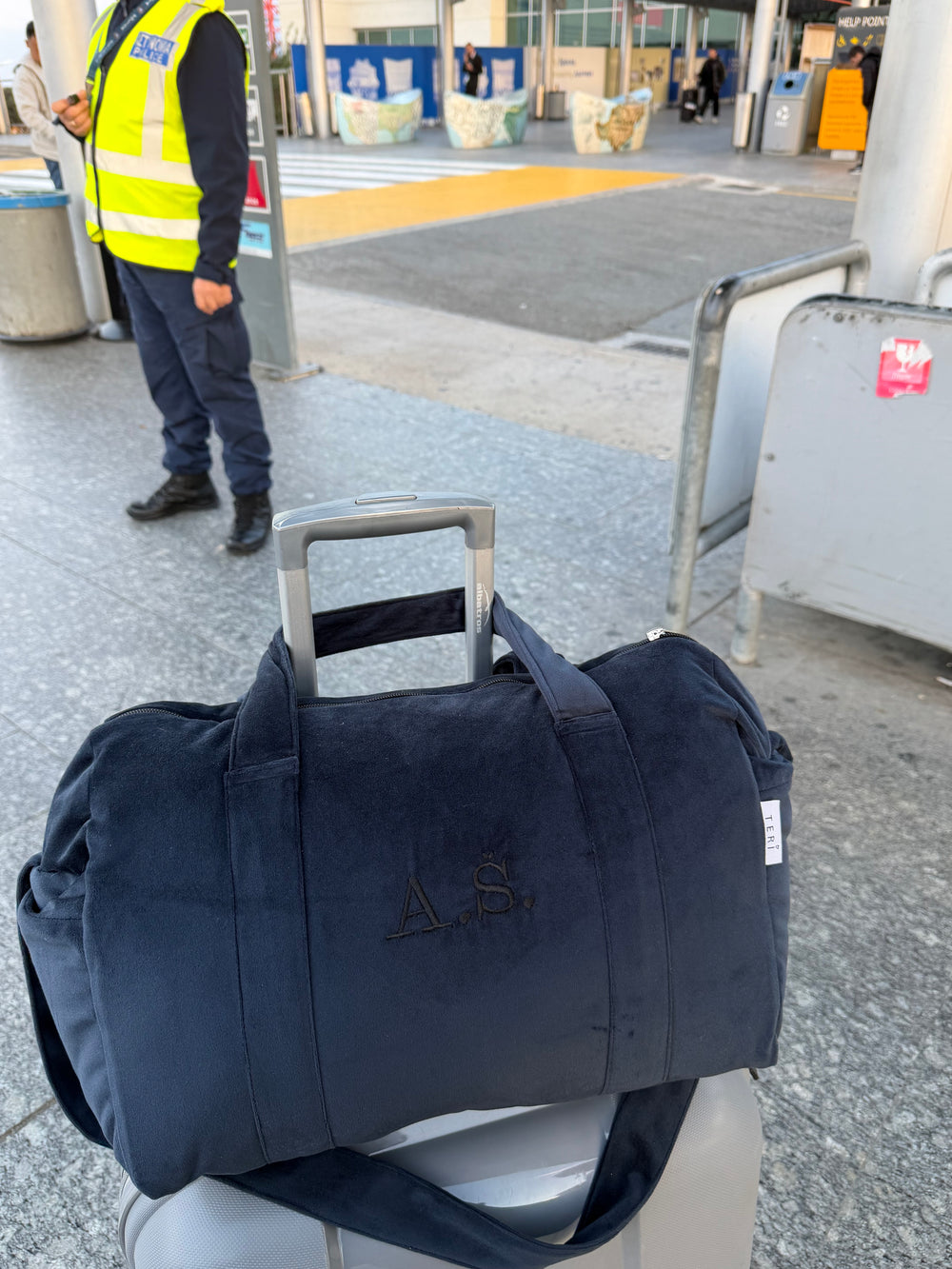 Dark navy velvet mom bag