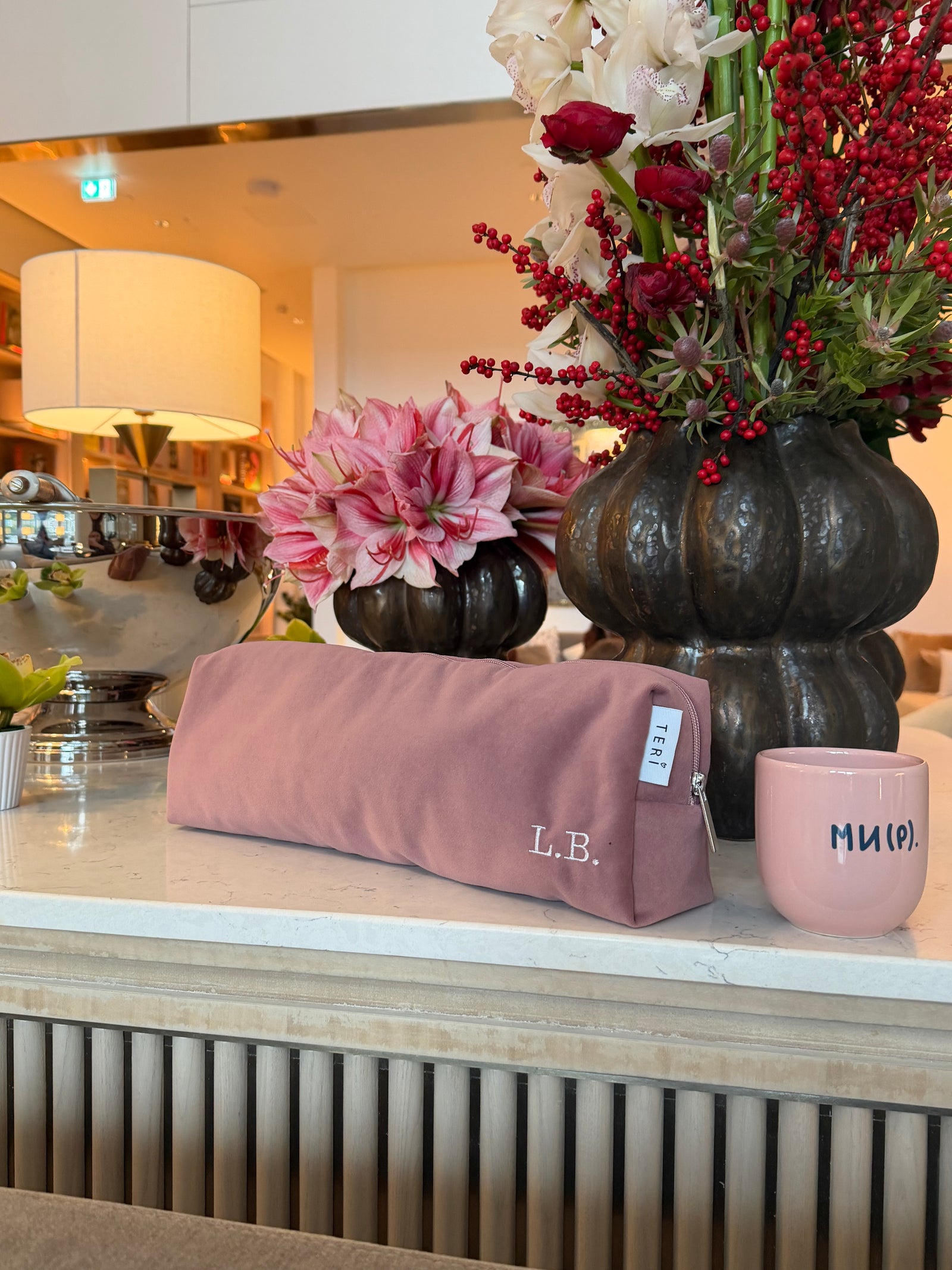 Roze pliš futrola Dyson Airstrait