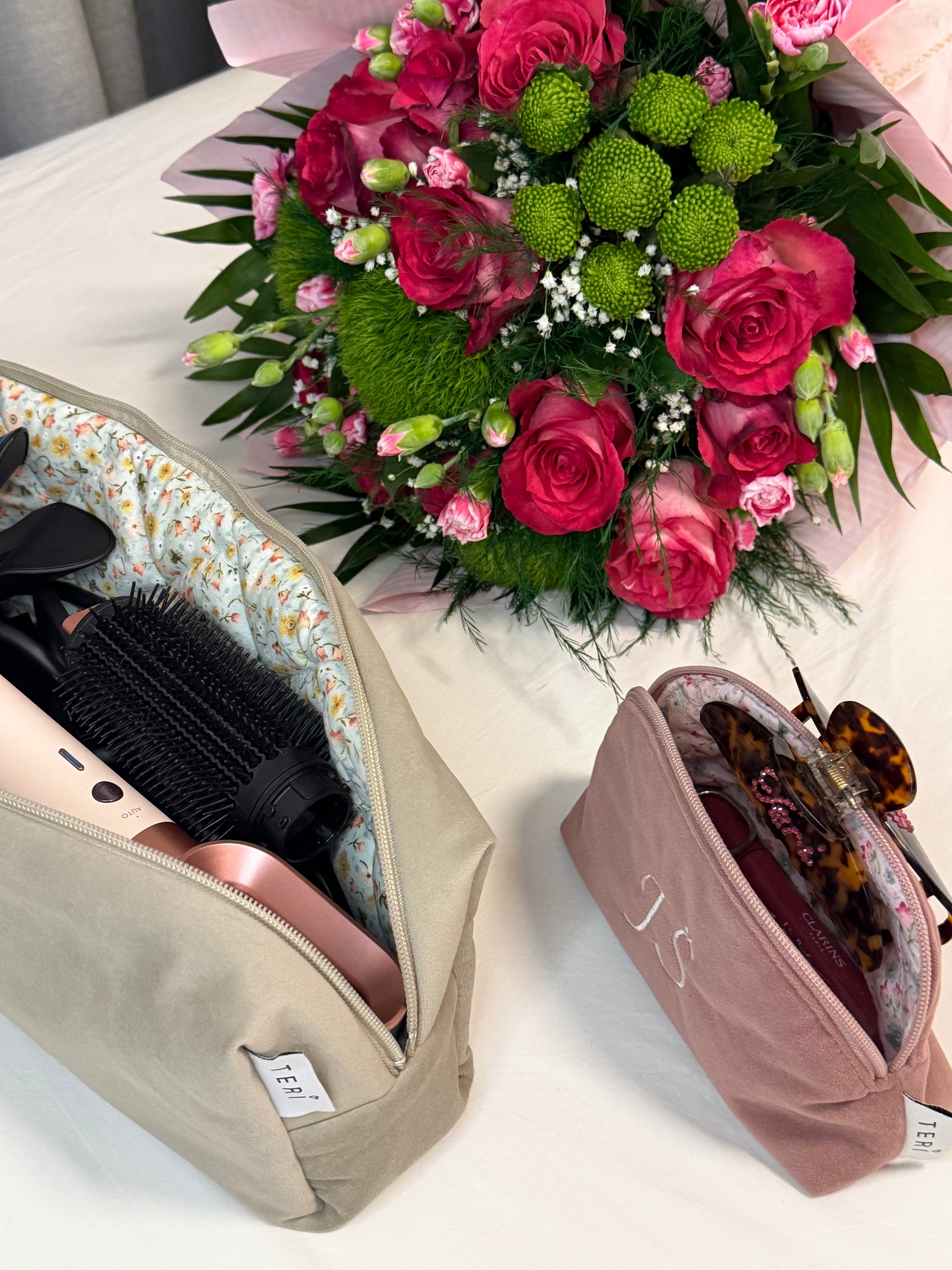 Svetlo bež pliš futrola Dyson Airstrait