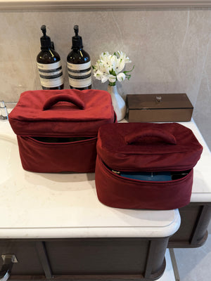 Big burgundy velvet beauty case