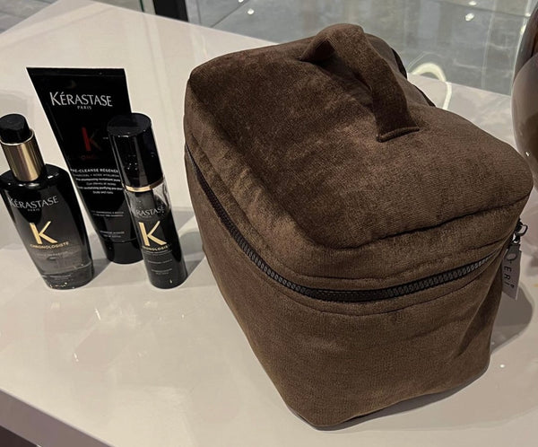 Big brown velvet beauty case