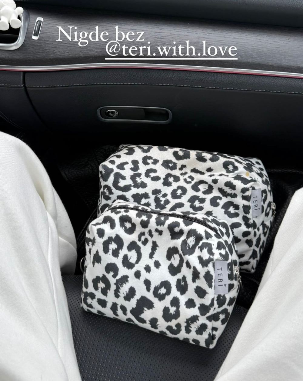 White leopard vanity bag