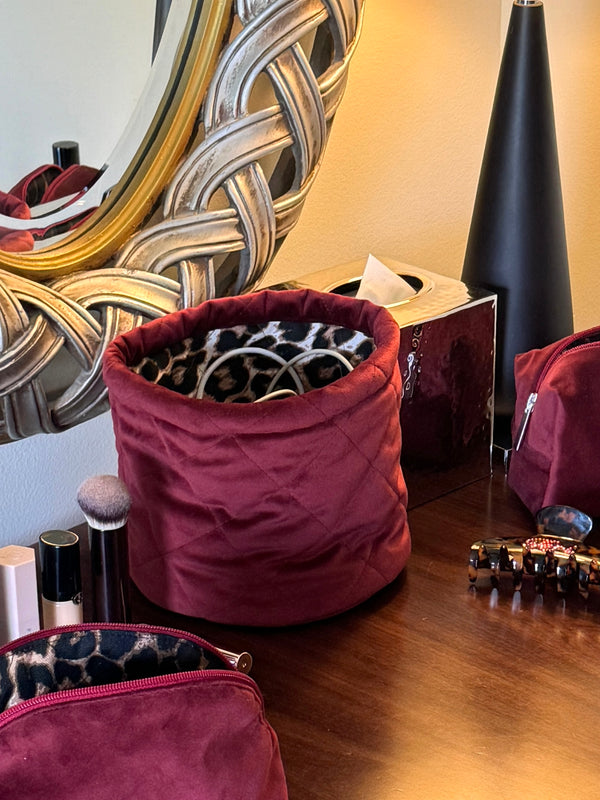 Burgundy velvet organizer