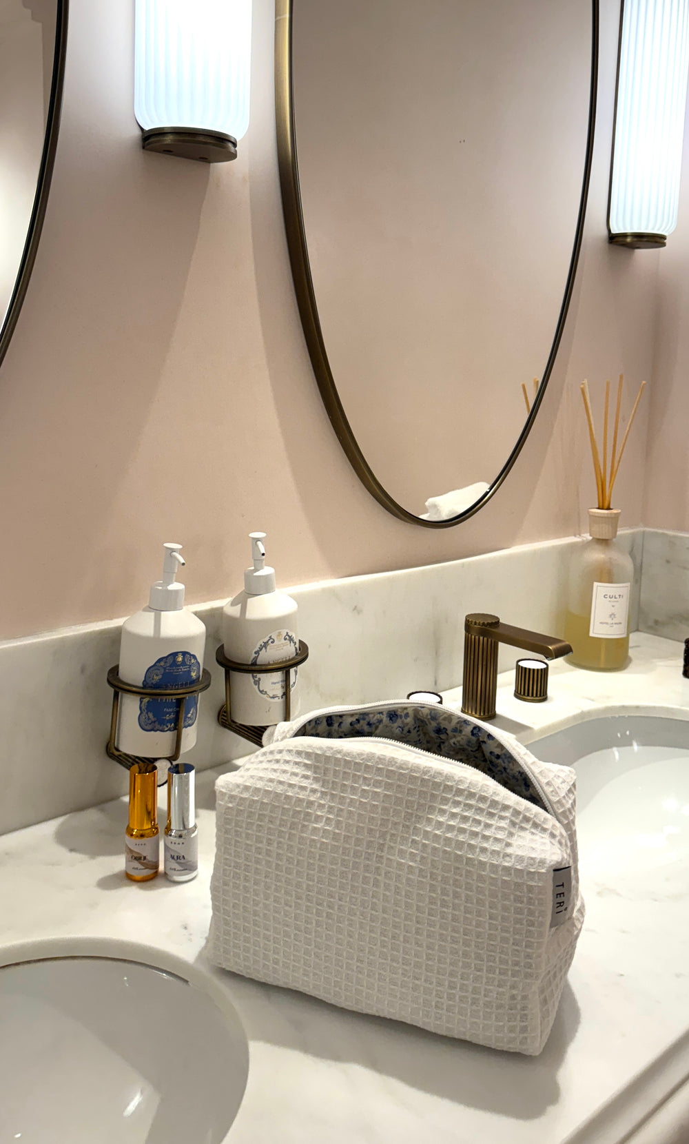 White waffle vanity bag