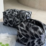Sivi leopard neseser
