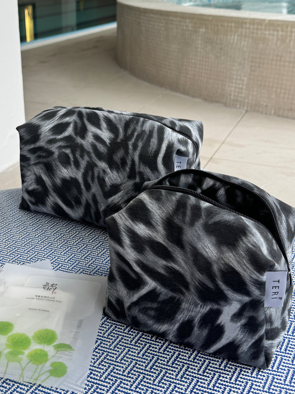 Gray leopard vanity bag