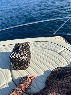 Big leopard beauty case