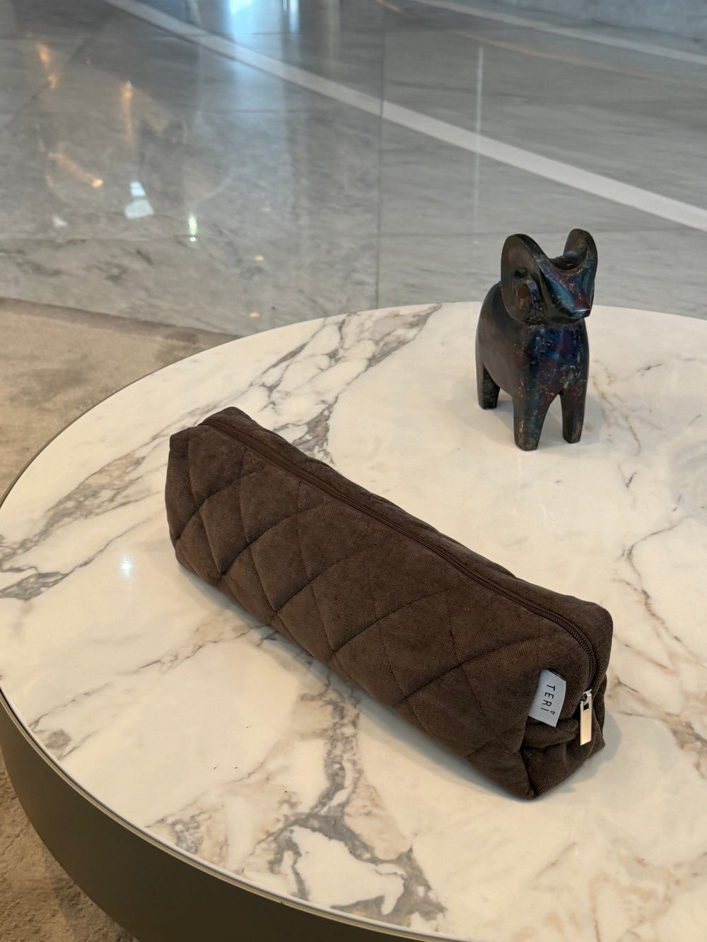 Brown velvet case for Dyson Airstrait