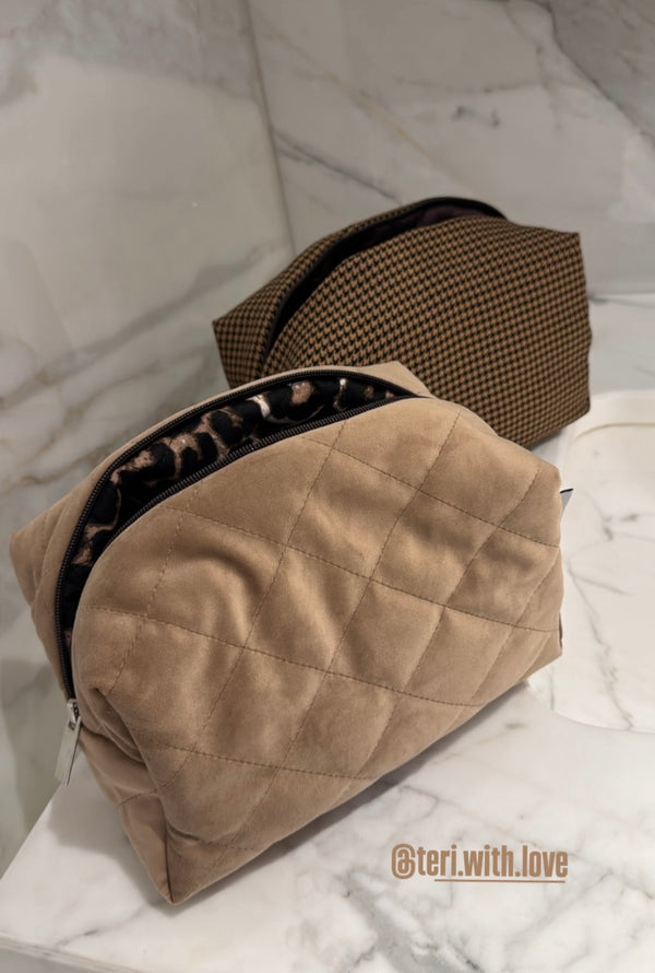 Golden velvet vanity bag