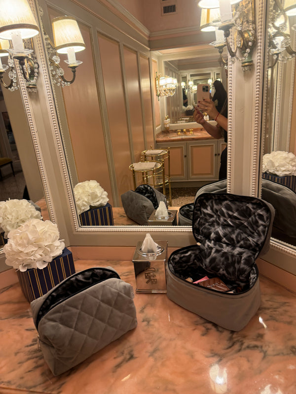 Big gray velvet beauty case