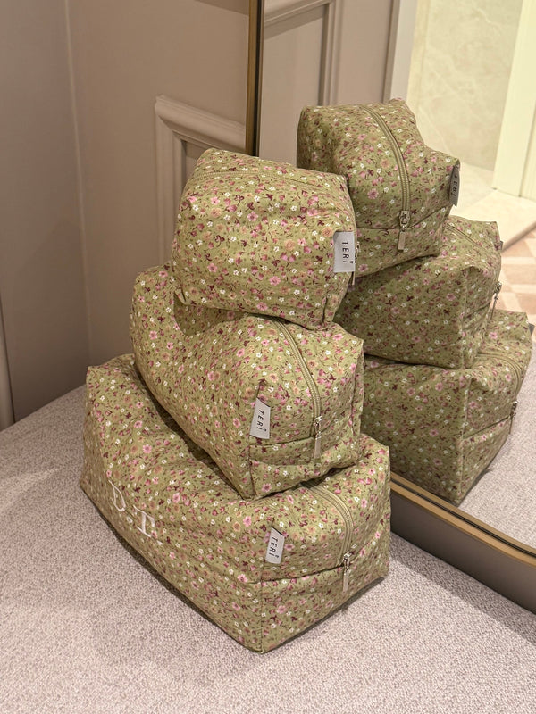 Green floral vanity bag
