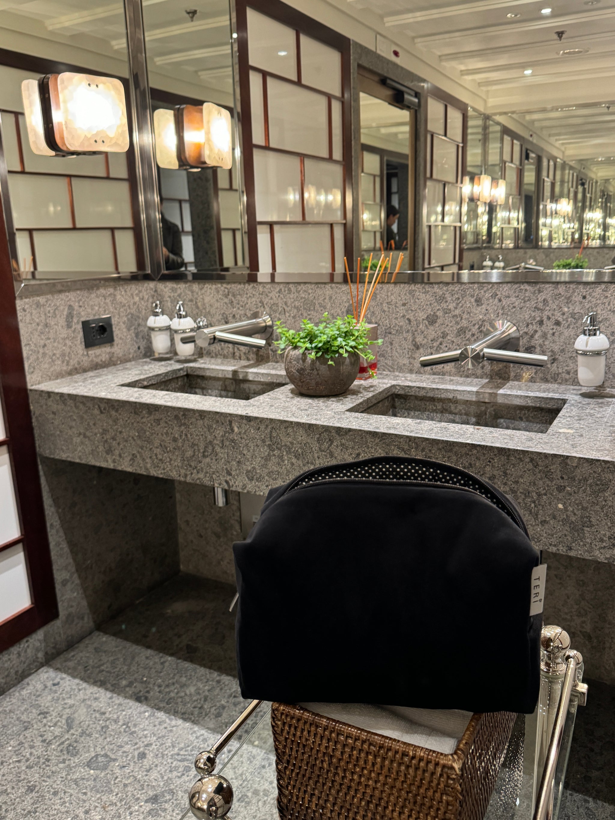 Teget plišani neseser