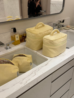 Mini yellow velvet beauty case