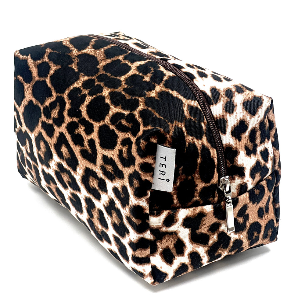 Leopard vanity bag