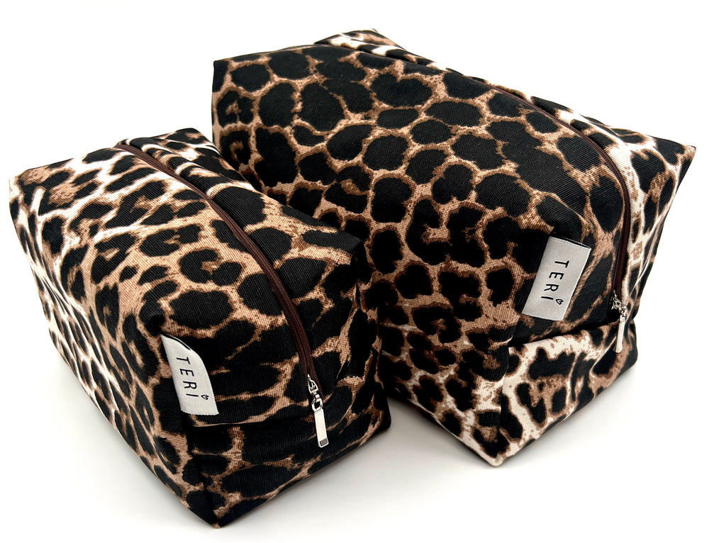 Leopard vanity bag