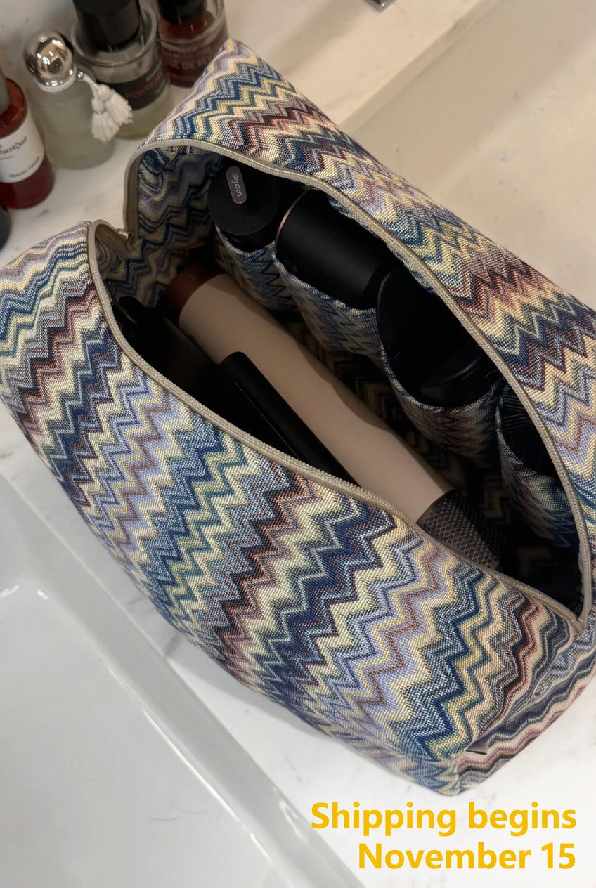 Jumbo blue taipei vanity bag