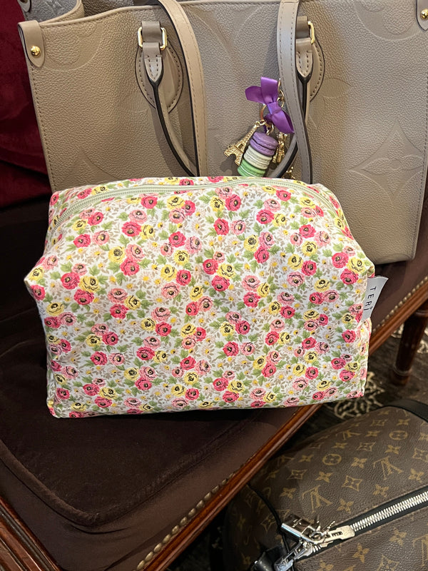 Vintage floral vanity bag